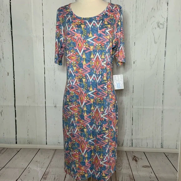 LuLa Roe Julia - Picture 3 of 15